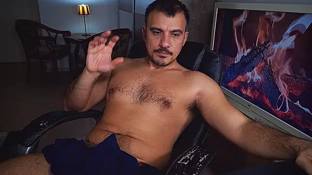 officeman7 online show from December 16, 8:16 pm