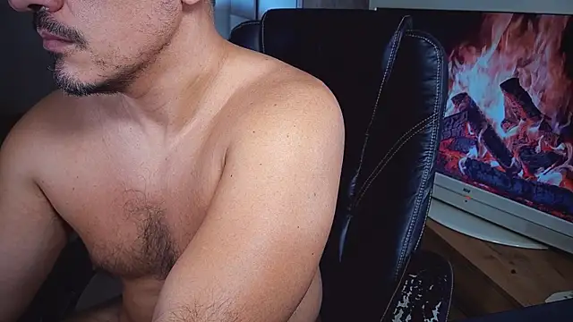 officeman7 online show from January 16, 6:59 pm