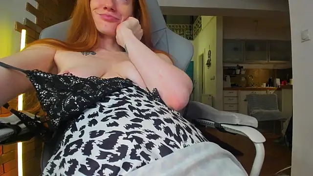 Aliceginger99 online show from January 12, 7:30 pm