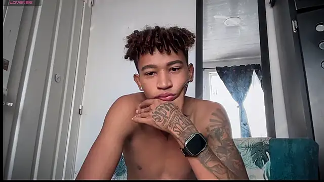 sexy blacks  online show from December 3, 12:14 pm