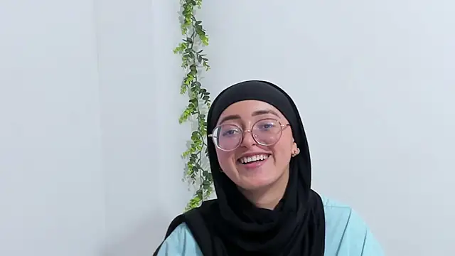 Snapshot of aysel_elid chatting on December 2, 9:17 pm aysel elid online show from December 2, 9:17 pm