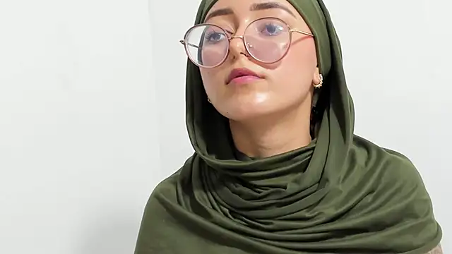 Snapshot of aysel_elid chatting on December 7, 1:14 am aysel elid online show from December 7, 1:14 am