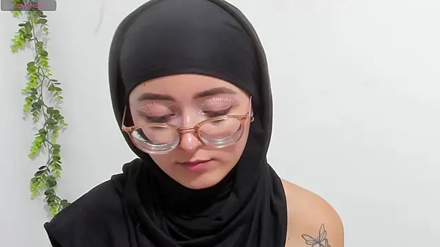 Snapshot of aysel_elid chatting on January 28, 12:57 am aysel elid online show from January 28, 12:57 am