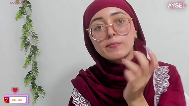 Snapshot of aysel_elid chatting on February 12, 1:30 am aysel elid online show from February 12, 1:30 am