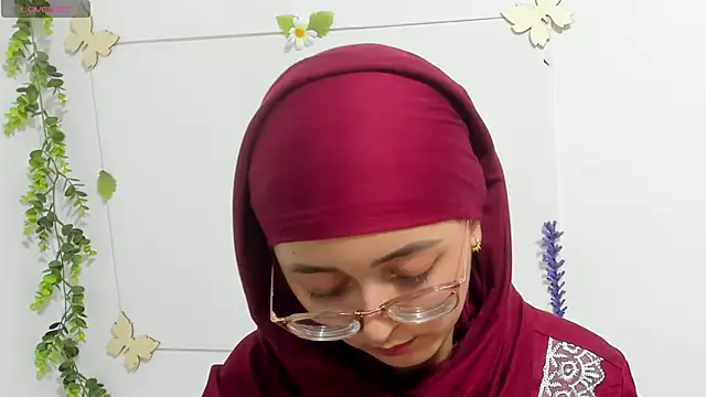 Snapshot of aysel_elid chatting on March 11, 12:44 am aysel elid online show from March 11, 12:44 am