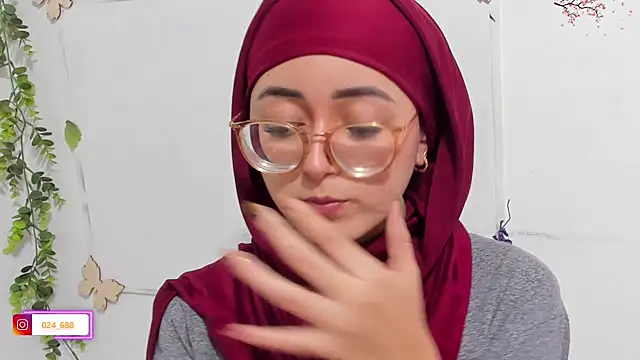 Snapshot of aysel_elid chatting on September 15, 10:54 pm aysel elid online show from September 15, 10:54 pm