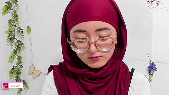 Snapshot of aysel_elid chatting on September 30, 9:20 pm aysel elid online show from September 30, 9:20 pm