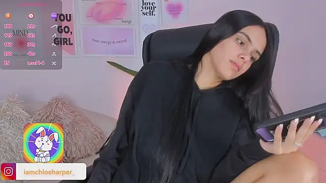 Snapshot of ChloeHarper_ chatting on January 11, 12:40 pm ChloeHarper online show from January 11, 12:40 pm