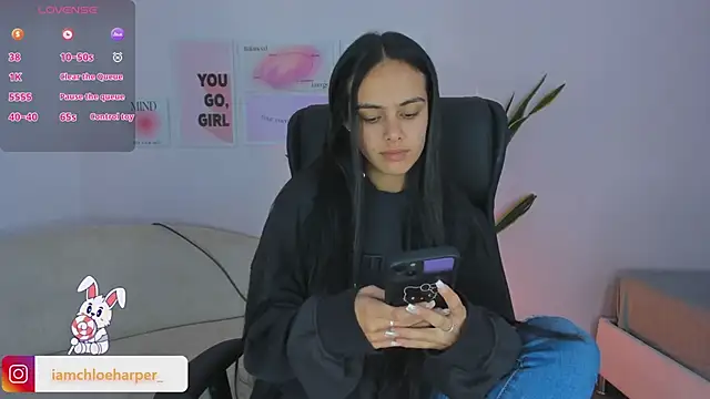 Snapshot of ChloeHarper_ chatting on January 14, 12:56 pm ChloeHarper online show from January 14, 12:56 pm