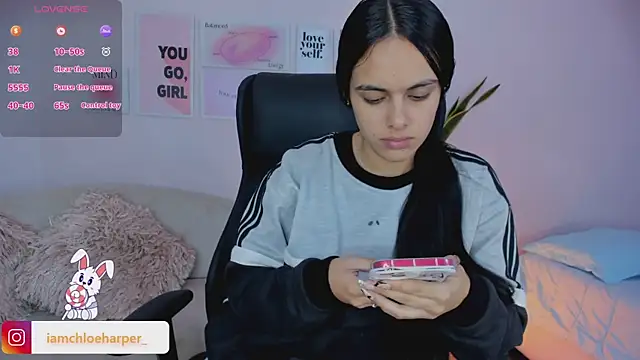 Snapshot of ChloeHarper_ chatting on January 25, 12:26 pm ChloeHarper online show from January 25, 12:26 pm