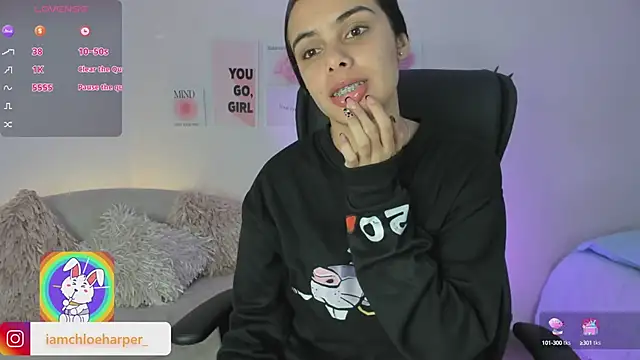 Snapshot of ChloeHarper_ chatting on March 4, 2:21 pm ChloeHarper online show from March 4, 2:21 pm