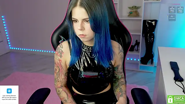 Snapshot of Latex_Kitty chatting on September 13, 2:17 pm Latex Kitty online show from September 13, 2:17 pm