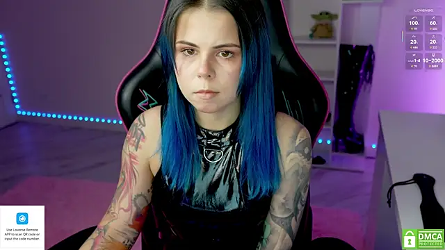 Snapshot of Latex_Kitty chatting on November 14, 1:43 pm Latex Kitty online show from November 14, 1:43 pm