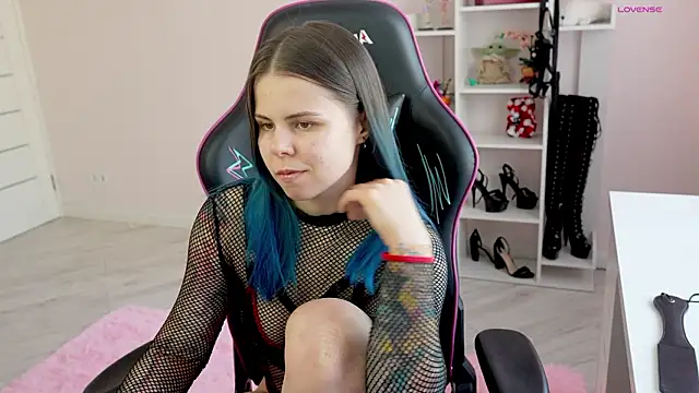 Latex Kitty online show from March 19, 10:41 am