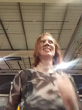 Exhibitionsplit online show from March 14, 11:00 pm