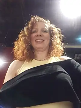 Exhibitionsplit online show from February 21, 10:44 pm