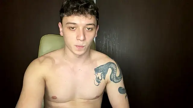 Snapshot of Joedonovan1 chatting on February 11, 9:03 pm Joedonovan1 online show from February 11, 9:03 pm