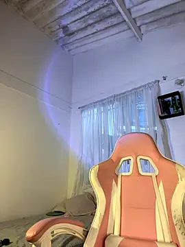 violet-333 online show from October 3, 9:34 pm