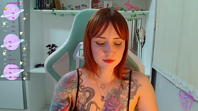 Snapshot of Ahrya_ chatting on November 5, 12:21 am Ahrya online show from November 5, 12:21 am