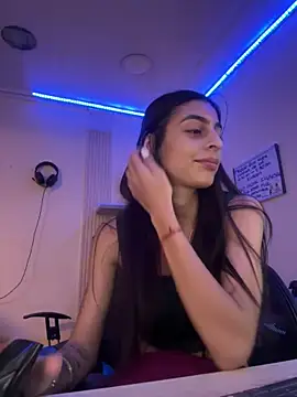 cristel 17 online show from February 9, 5:50 am