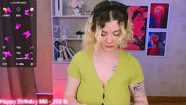 cutie mili online show from January 25, 10:29 am