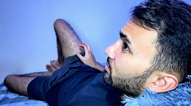 Snapshot of Dar_milk chatting on March 2, 5:12 am Dar milk online show from March 2, 5:12 am