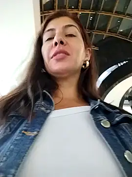 scarlett moore online show from February 2, 1:02 am