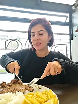 scarlett moore online show from March 21, 9:45 pm