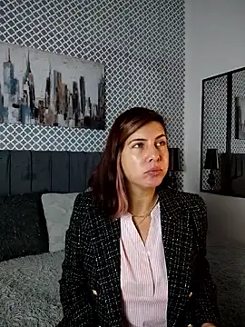 scarlett moore online show from November 14, 2:27 pm