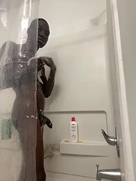 Snapshot of Atlantalitty chatting on December 4, 3:10 pm Atlantalitty online show from December 4, 3:10 pm