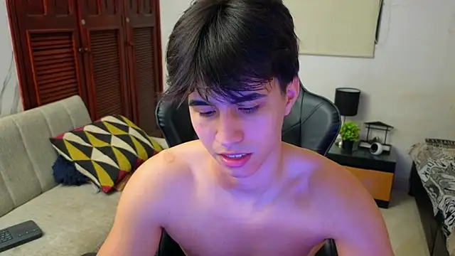 Snapshot of carl_dixon chatting on December 17, 11:33 pm carl dixon online show from December 17, 11:33 pm