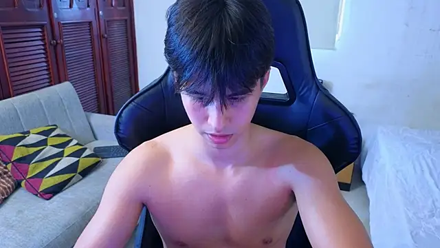 Snapshot of carl_dixon chatting on January 12, 8:03 pm carl dixon online show from January 12, 8:03 pm