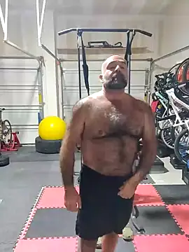 chainjulious online show from February 10, 1:33 pm