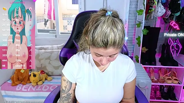 Tawny cox online show from March 7, 4:33 pm