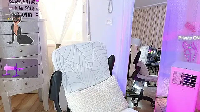 Tawny cox online show from September 20, 7:31 am