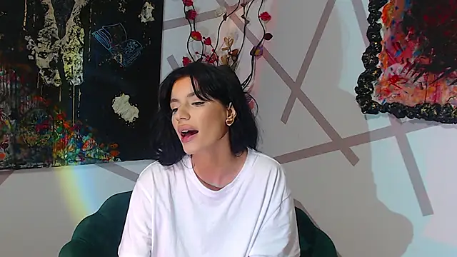 Snapshot of ZaSha__ chatting on February 4, 7:51 am ZaSha online show from February 4, 7:51 am