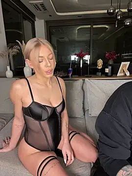 Snapshot of SexOnMyLvL chatting on January 17, 9:50 pm SexOnMyLvL online show from January 17, 9:50 pm