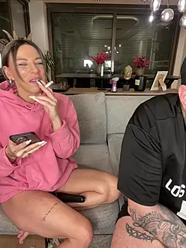 Snapshot of SexOnMyLvL chatting on January 27, 12:54 am SexOnMyLvL online show from January 27, 12:54 am