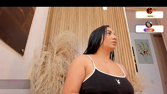 Snapshot of sofhiaa_adaams chatting on February 15, 5:09 pm sofhiaa adaams online show from February 15, 5:09 pm