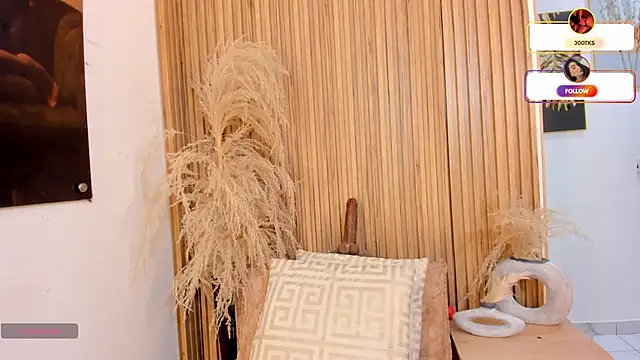 Snapshot of sofhiaa_adaams chatting on February 18, 10:50 pm sofhiaa adaams online show from February 18, 10:50 pm