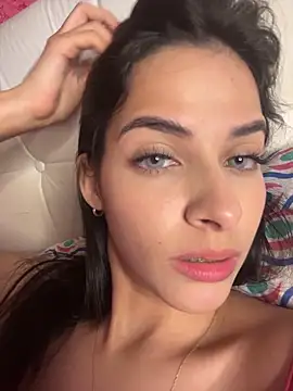 Snapshot of violetta-brown1 chatting on November 13, 4:55 am violetta-brown1 online show from November 13, 4:55 am