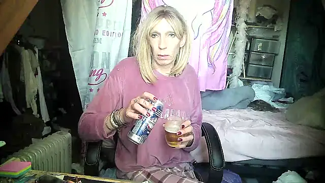 Ombeline1 online show from February 18, 10:27 am