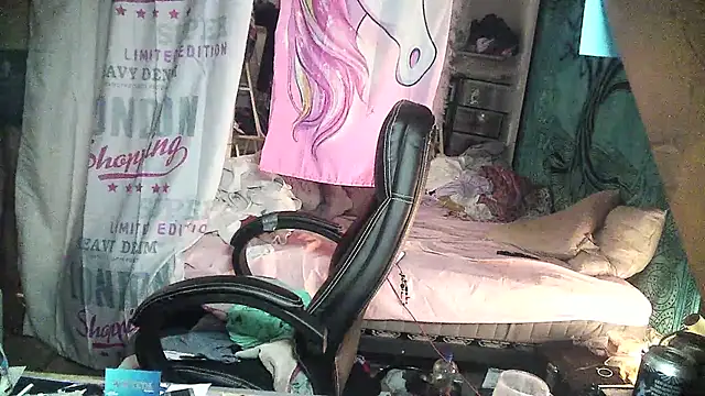 Ombeline1 online show from February 24, 1:02 am