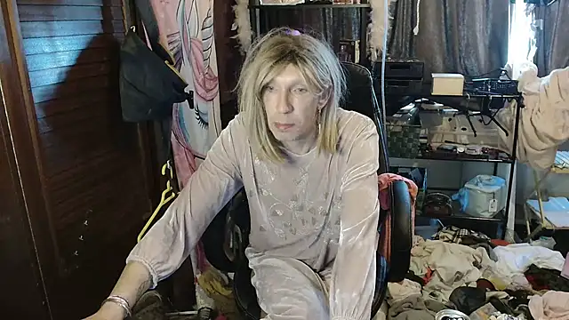 Ombeline1 online show from November 21, 10:58 am