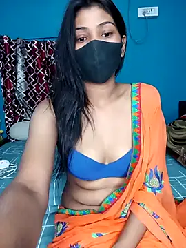 Snapshot of Triha_18 chatting on December 24, 7:55 pm Triha 18 online show from December 24, 7:55 pm