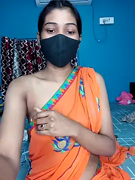 Snapshot of Triha_18 chatting on January 15, 3:39 pm Triha 18 online show from January 15, 3:39 pm