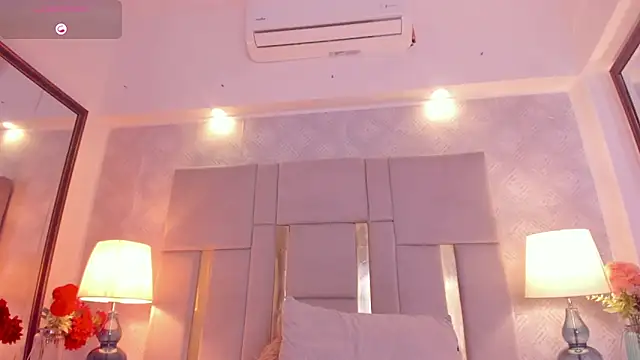 Camilaa Sanchez  online show from February 10, 2:05 pm