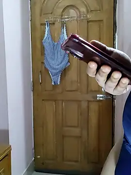 Snapshot of zentaishow chatting on October 9, 12:25 pm zentaishow online show from October 9, 12:25 pm