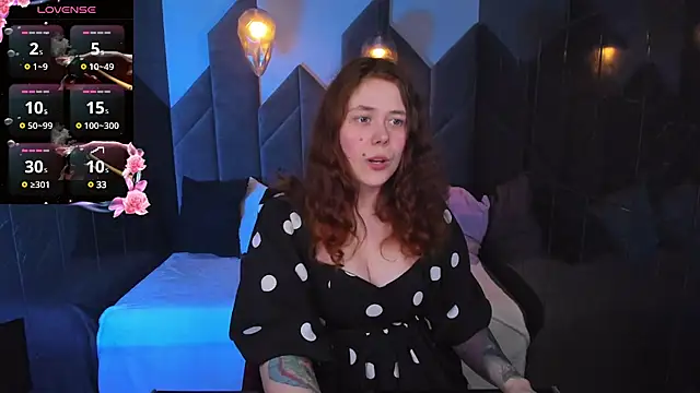 Snapshot of SophiePure chatting on March 7, 8:44 pm SophiePure online show from March 7, 8:44 pm