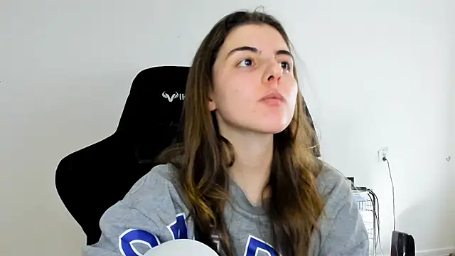 emmamurrr online show from November 13, 11:20 am